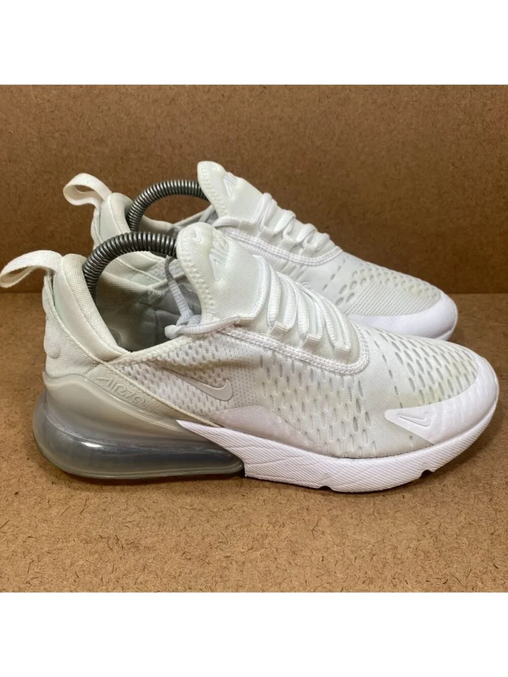 Nike Air Max 270 Sneaker Shoes White Metallic Silver SZ 7 Youth Mesh Lightweight